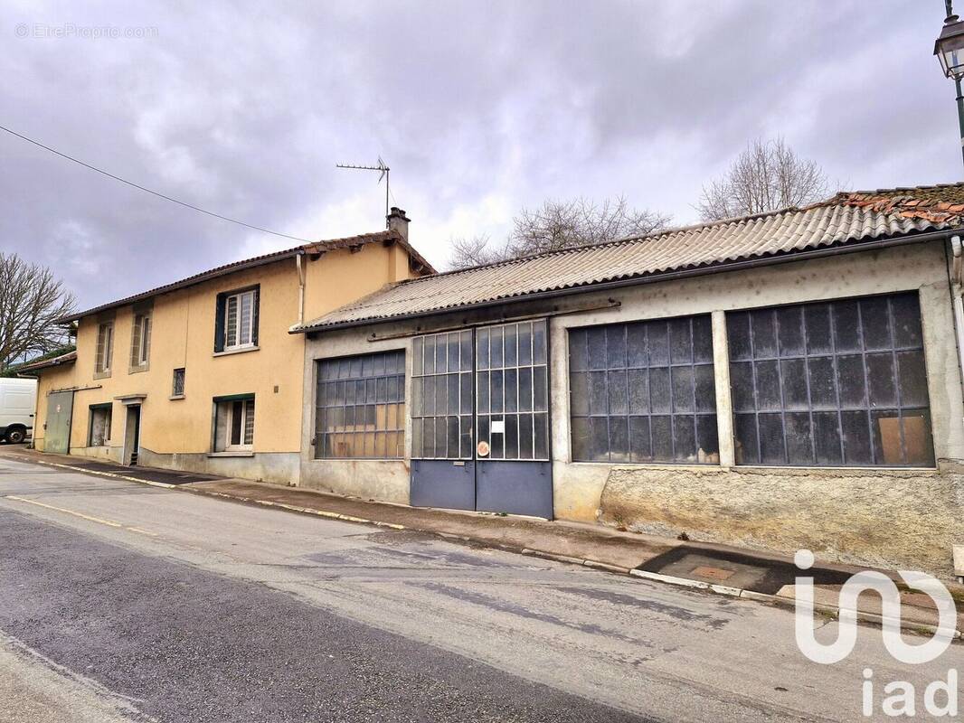 Photo 1 - Maison à SAINT-LAURENT-SUR-GORRE