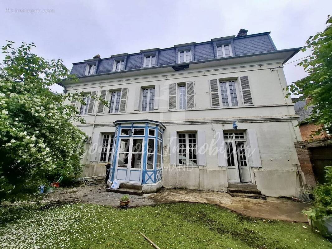 Maison à ARQUES-LA-BATAILLE