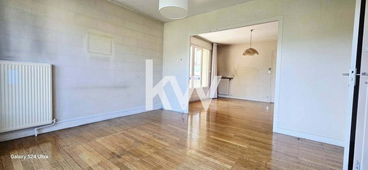 Appartement à FONTAINE