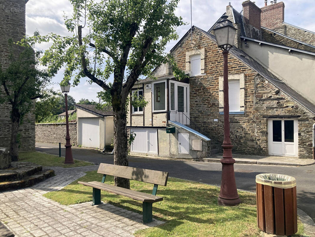 Maison à CONDE-SUR-NOIREAU