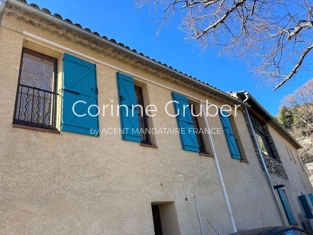 Maison à MEZEL