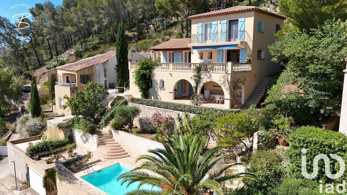 Photo 1 - Maison à SAINT-CYR-SUR-MER