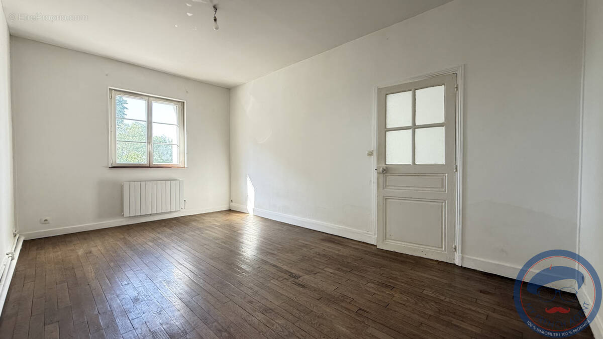 Appartement à SAINT-CYR-SUR-LOIRE