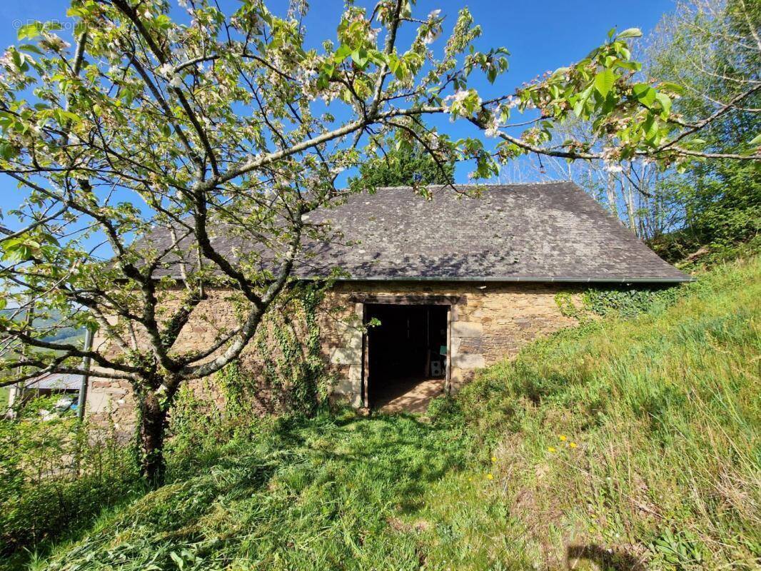 Maison à DAMPNIAT