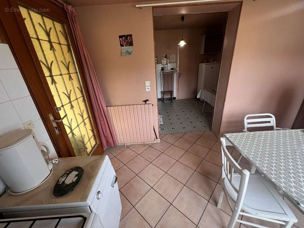 Maison à SAINT-CHERON