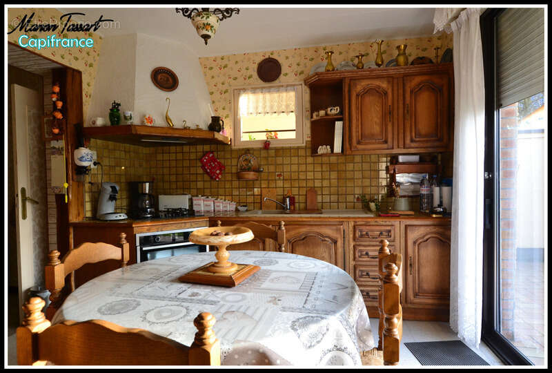 Maison à QUAROUBLE