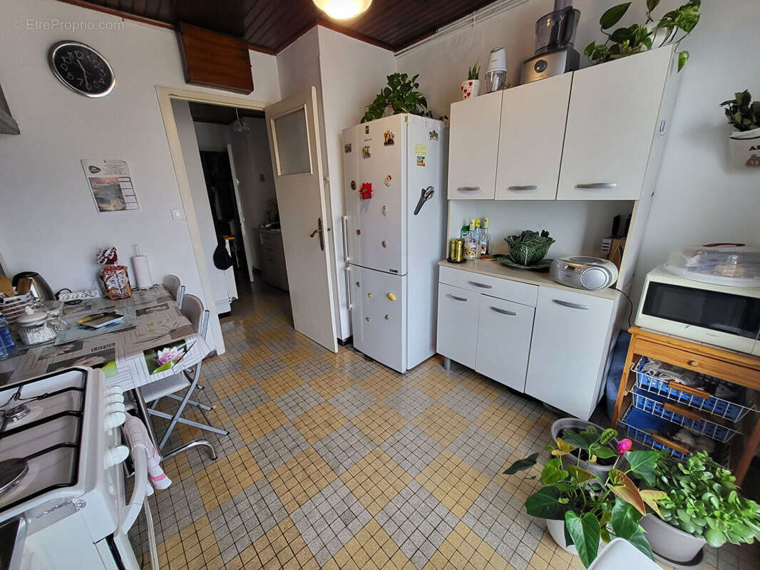Appartement à MARSEILLE-14E