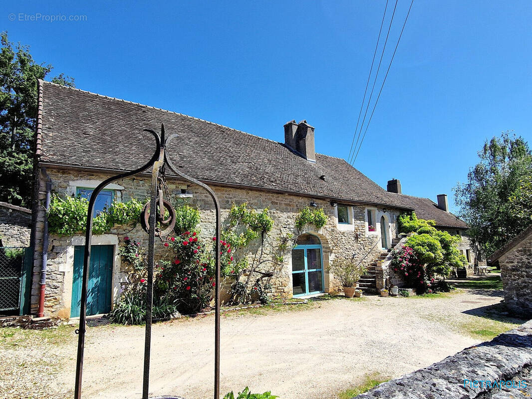 Maison à GIVRY
