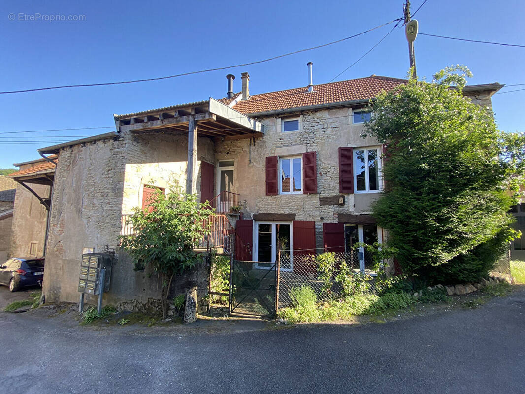 Maison à CRUZILLE