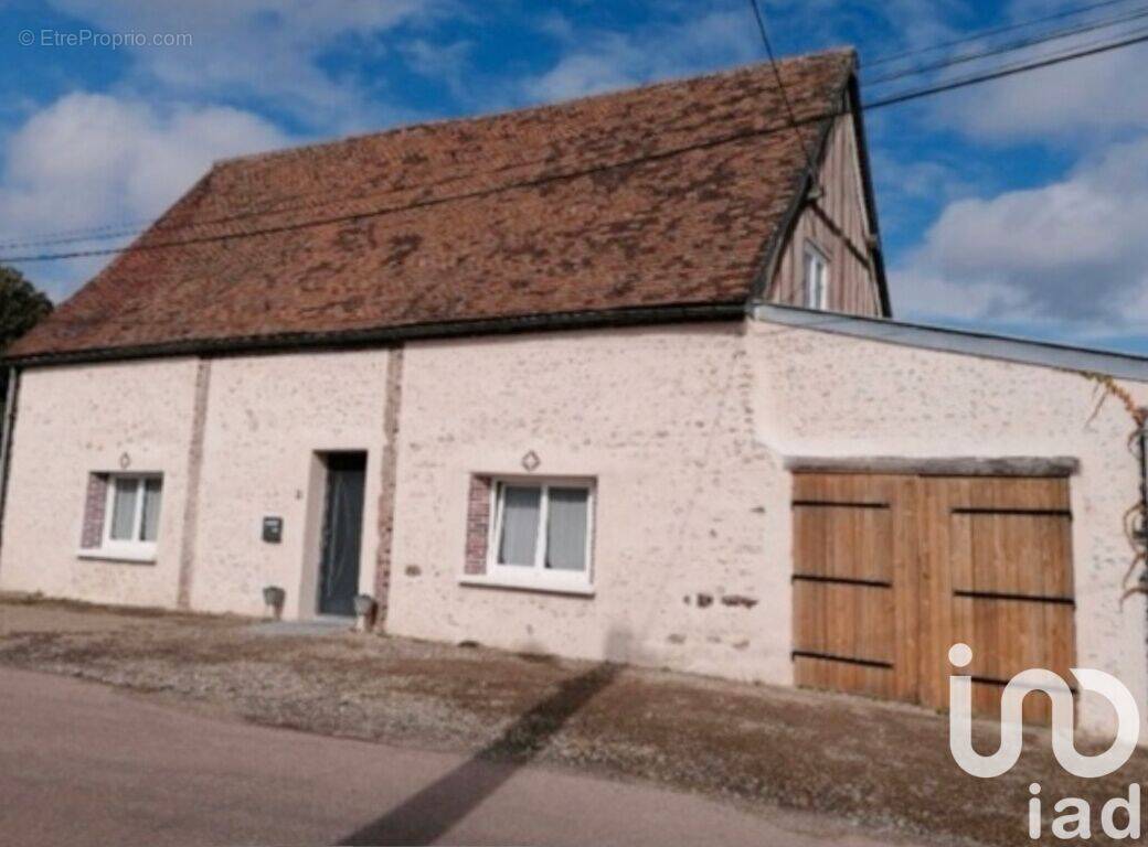Photo 1 - Maison à CHAMPROND-EN-GATINE