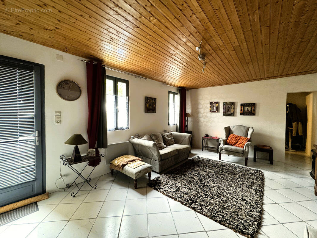 Maison à SALLES-DE-BELVES