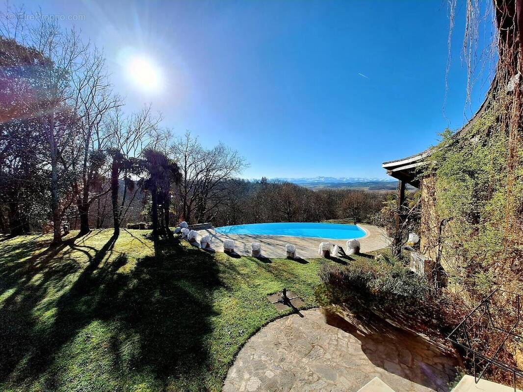 J piscine mv vues - Maison à MIELAN