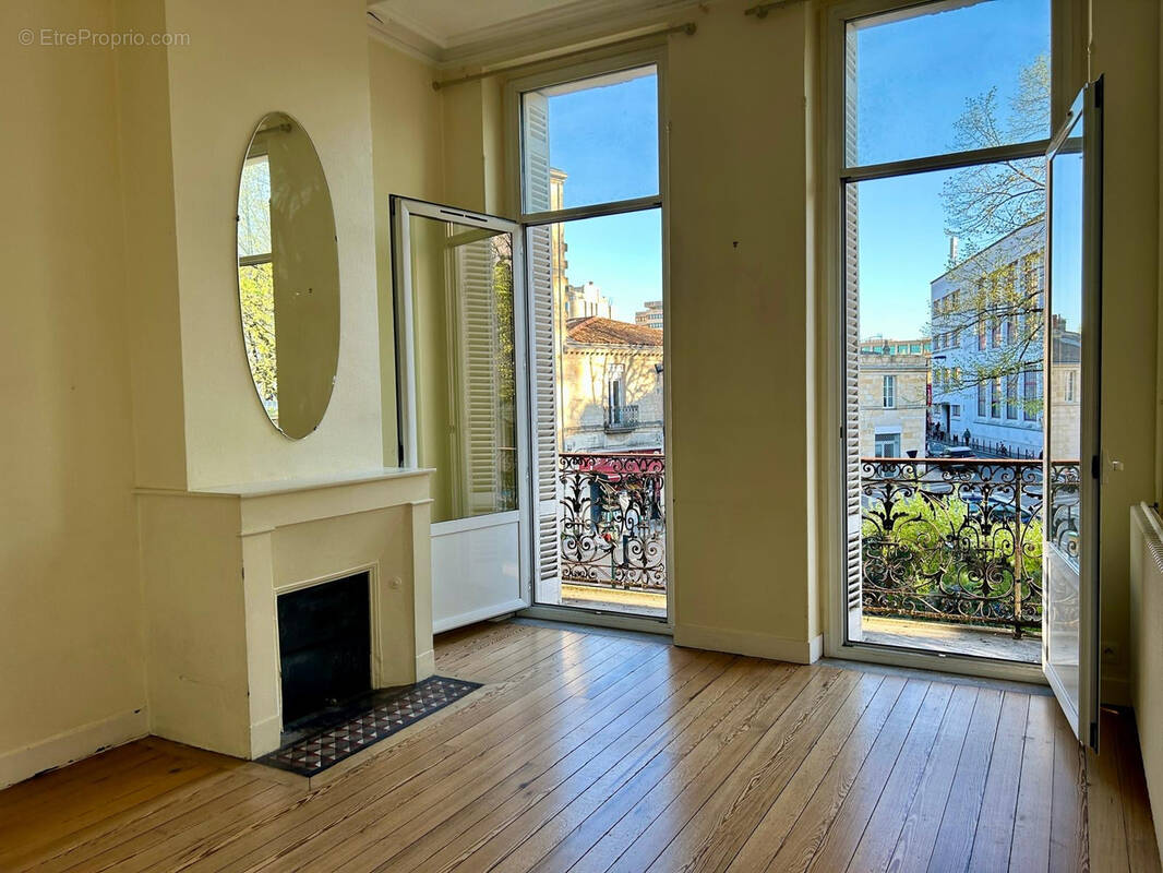 Appartement à BORDEAUX