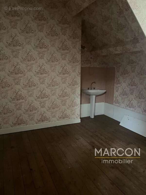 Maison à FELLETIN