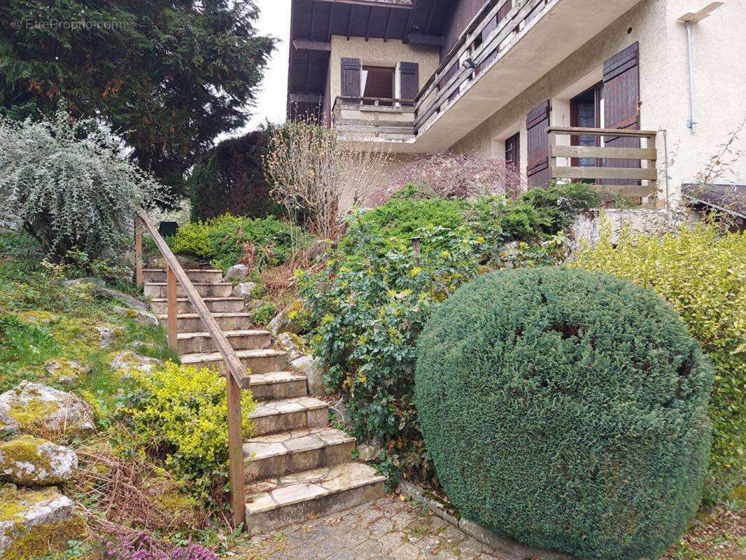 Maison à LA ROCHETTE