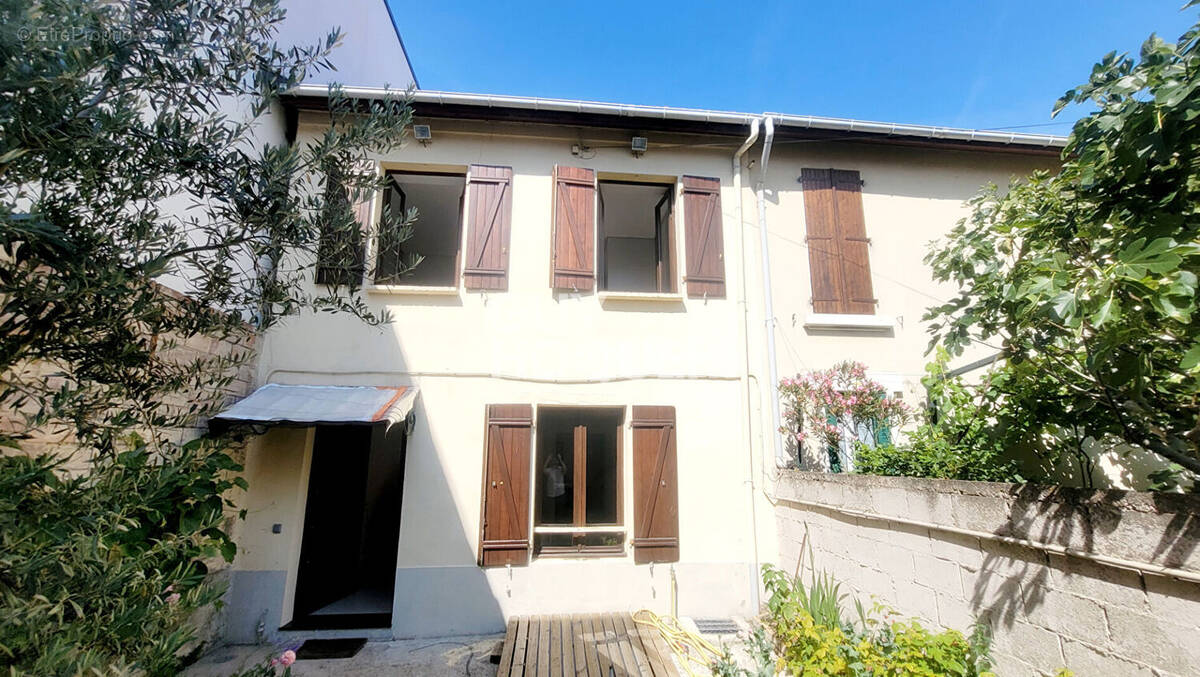 Maison à ASNIERES-SUR-SEINE