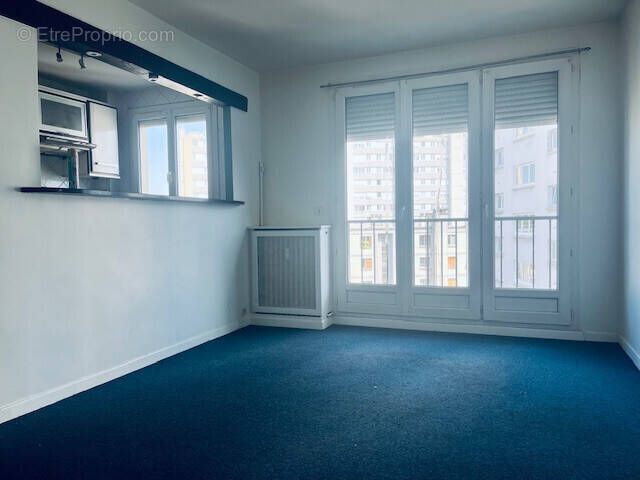 Appartement à AUBERVILLIERS