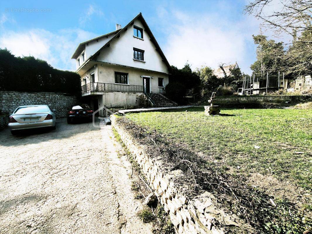 Maison à ATTAINVILLE