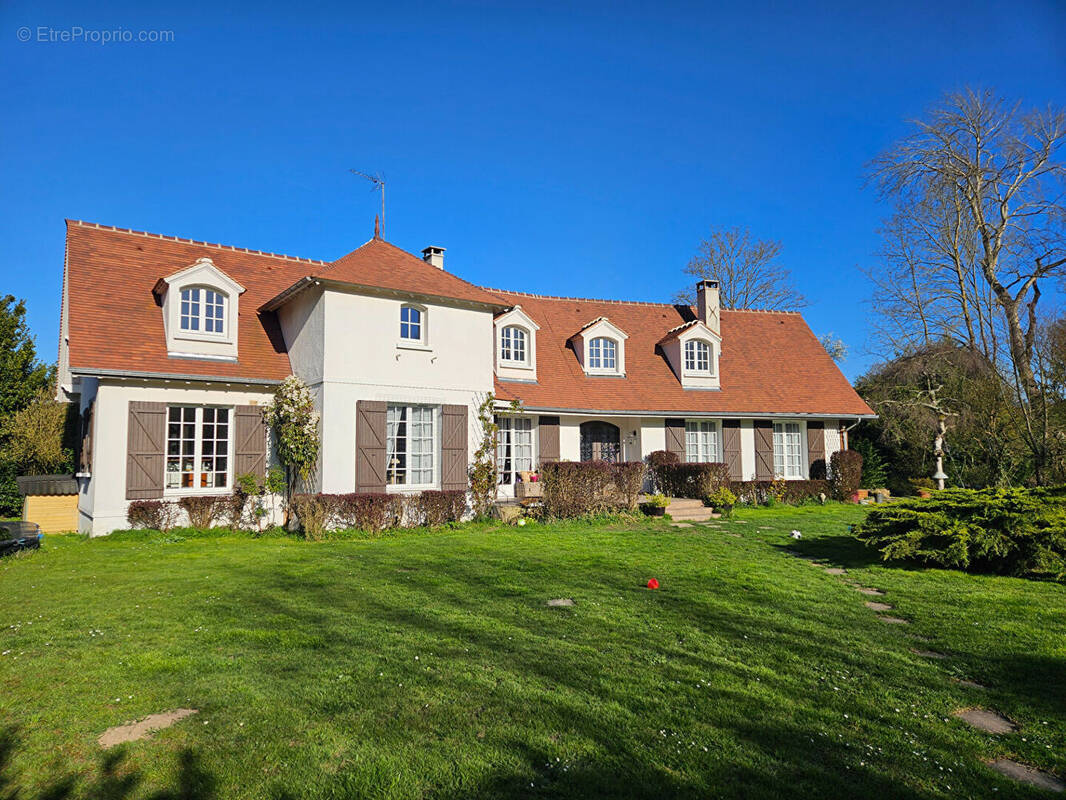 Maison à MAREIL-SUR-MAULDRE