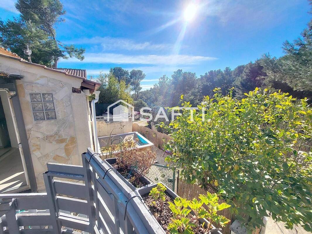 Photo 1 - Maison à LE CASTELLET