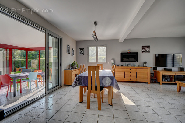 Maison à DIRINON