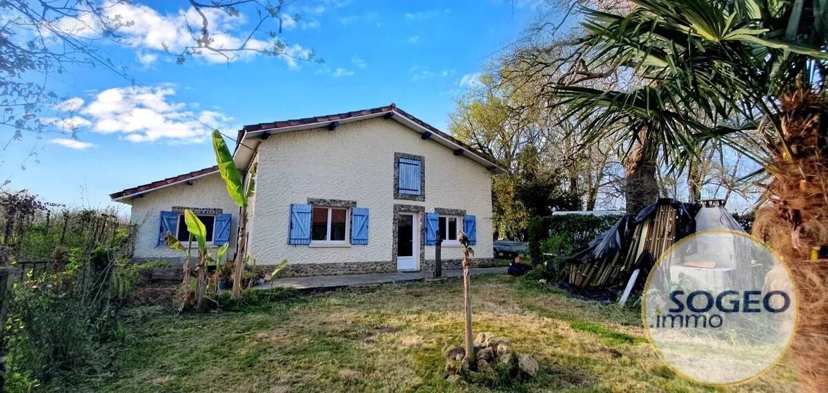 Maison à HAGETMAU