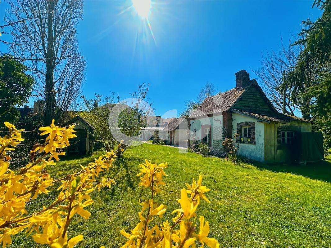 Maison à MARCILLY-LA-CAMPAGNE