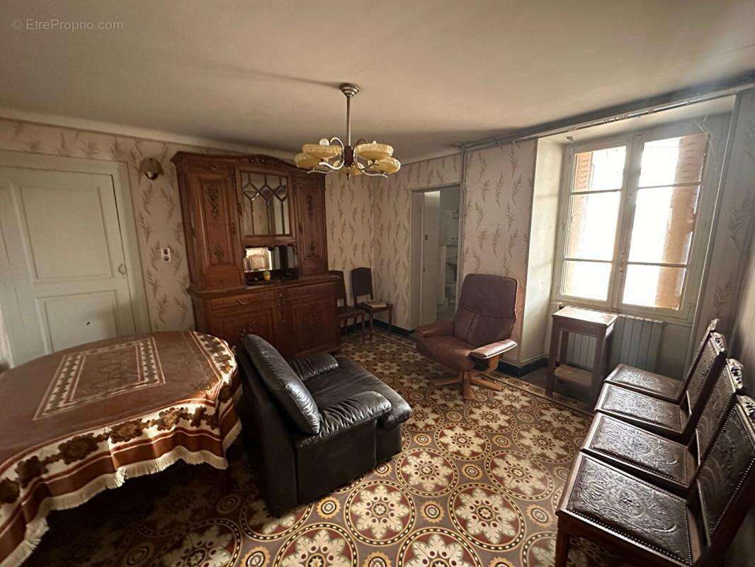 Maison à JOYEUSE