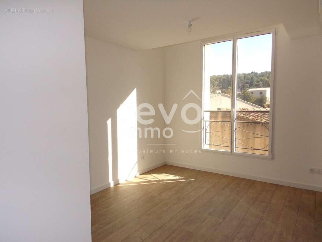 Appartement à PAULHAN