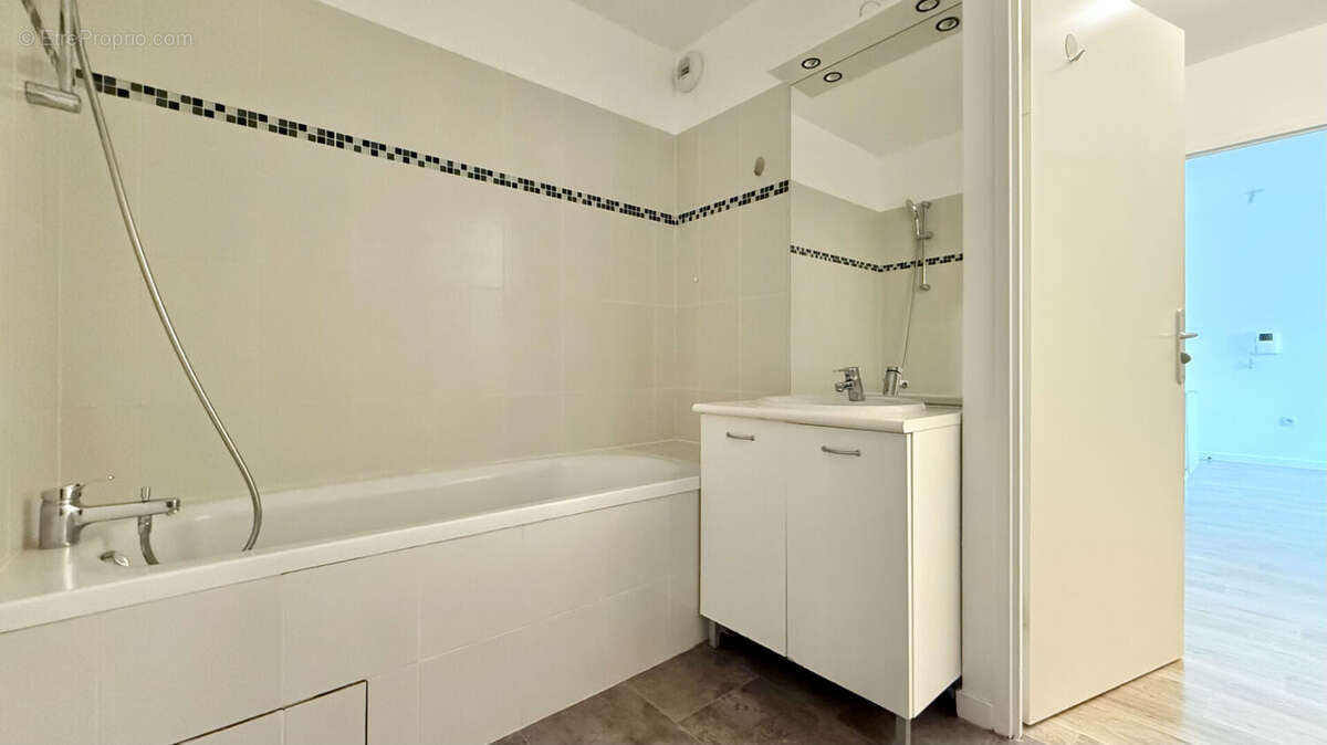Appartement à CORBEIL-ESSONNES