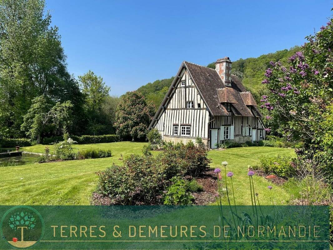 Maison à PONT-L&#039;EVEQUE