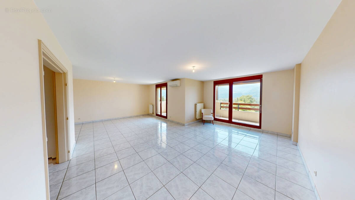 Appartement à MONTBONNOT-SAINT-MARTIN