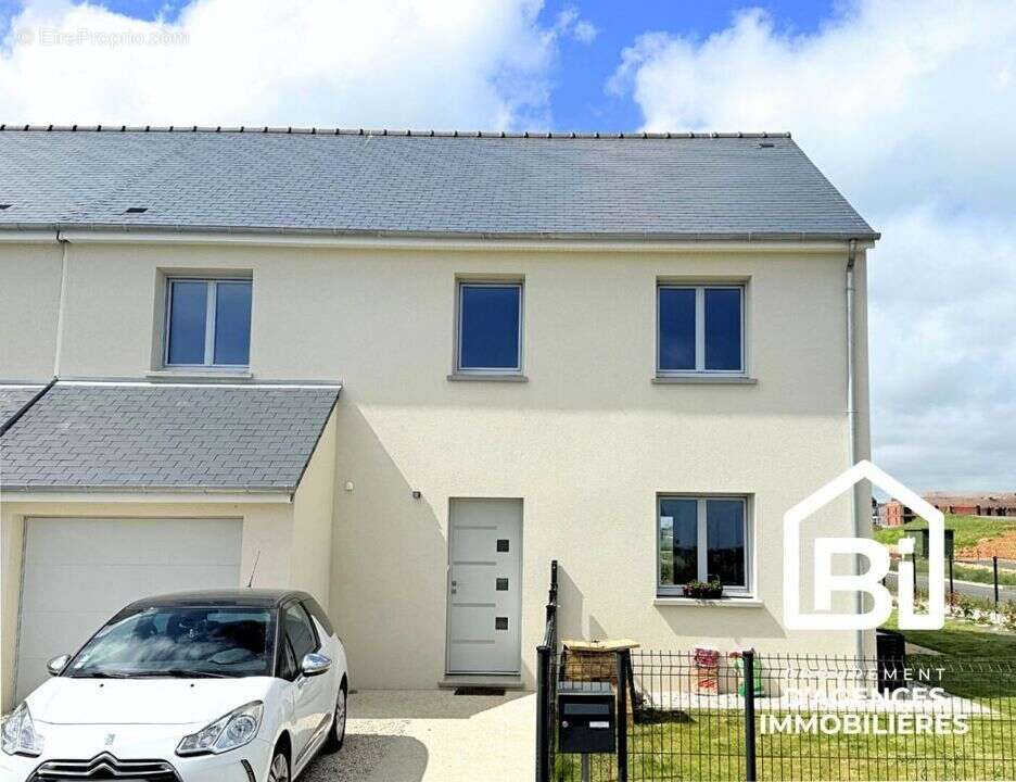 Maison à COURSEULLES-SUR-MER