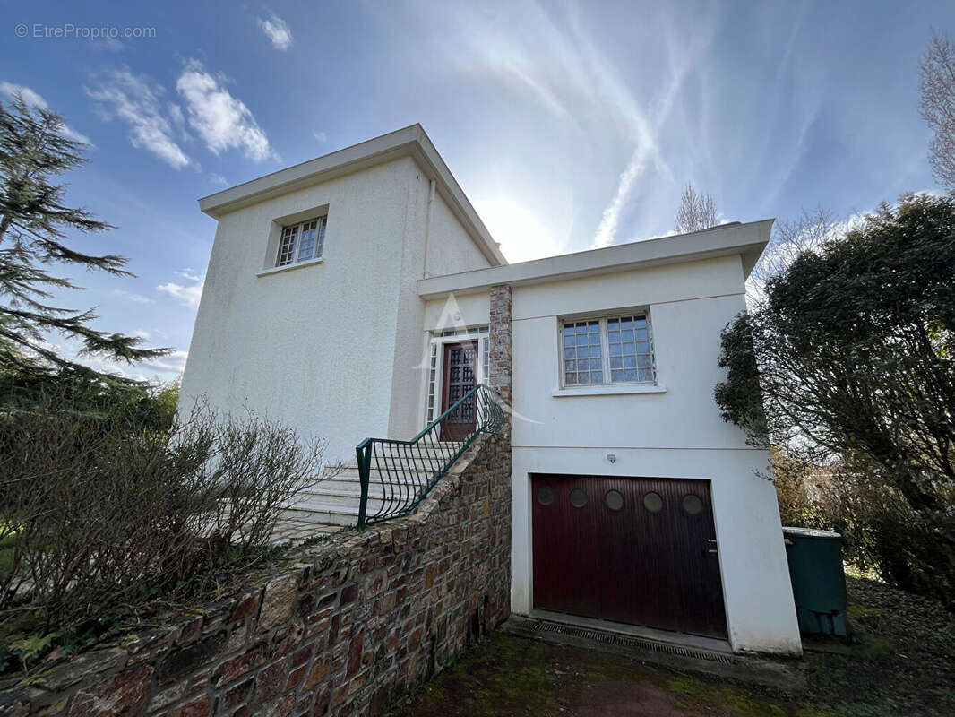Maison à L&#039;AIGUILLON-SUR-VIE