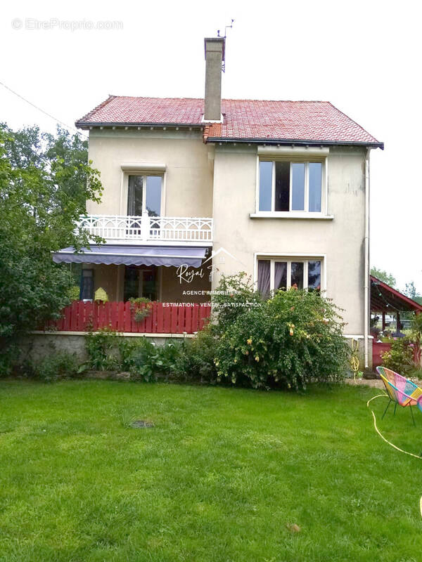 Maison à GIZEUX