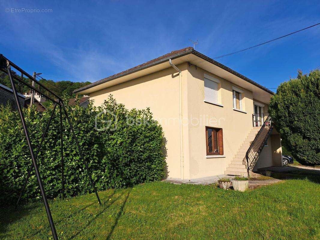 Maison à LONS-LE-SAUNIER