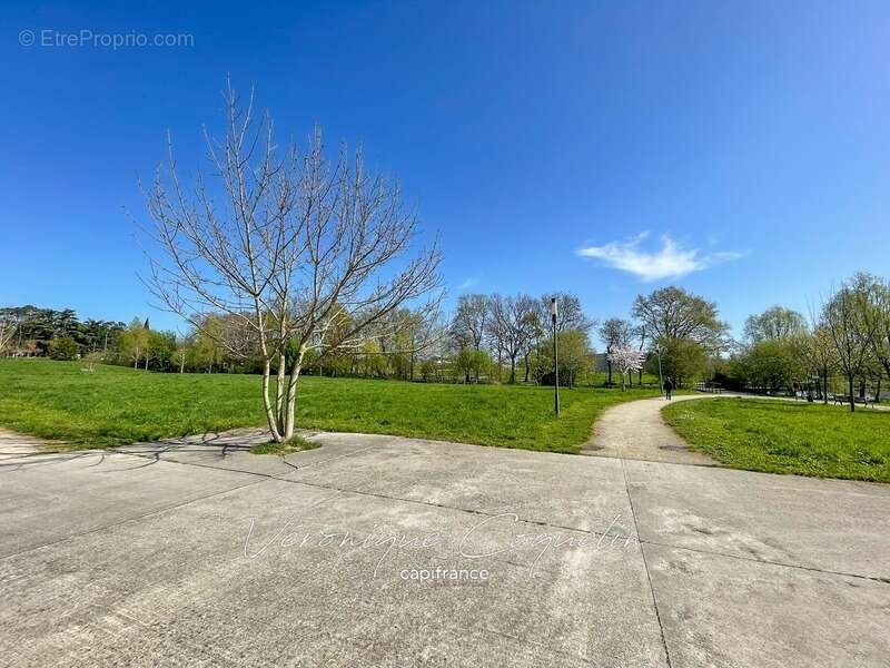 Appartement à SAINTE-LUCE-SUR-LOIRE