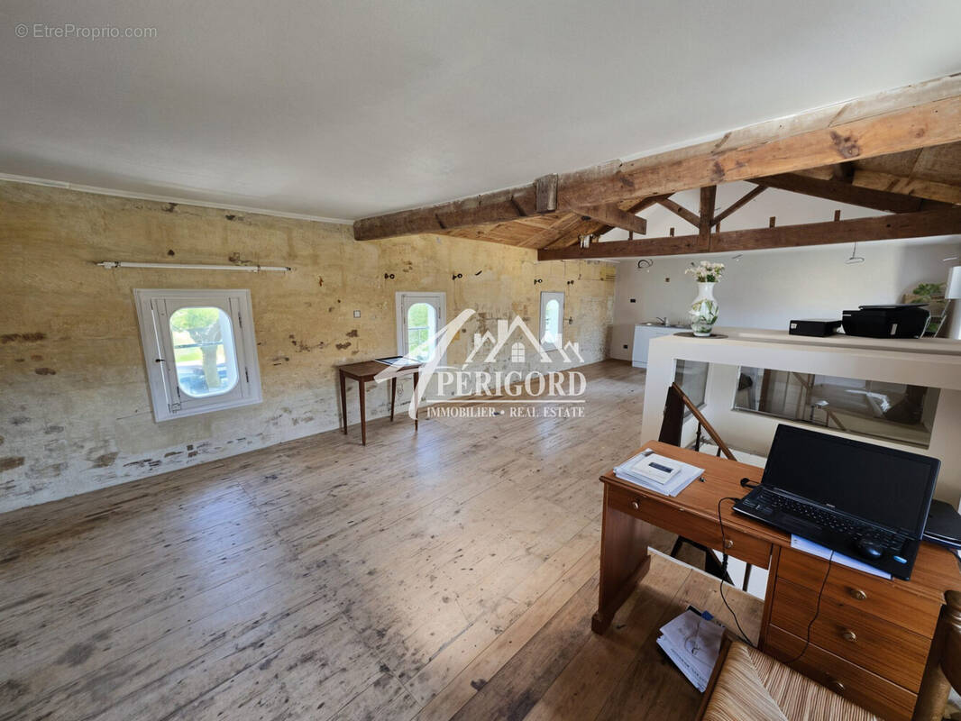 Appartement à LALINDE