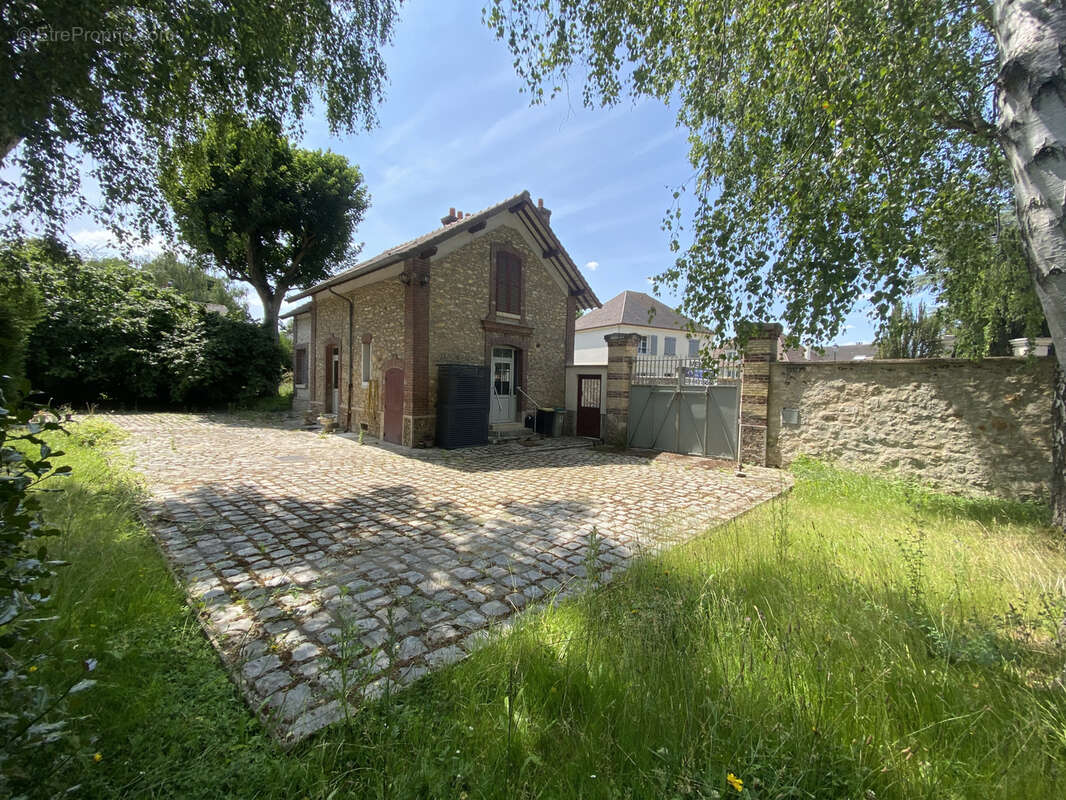 Maison à PLAILLY