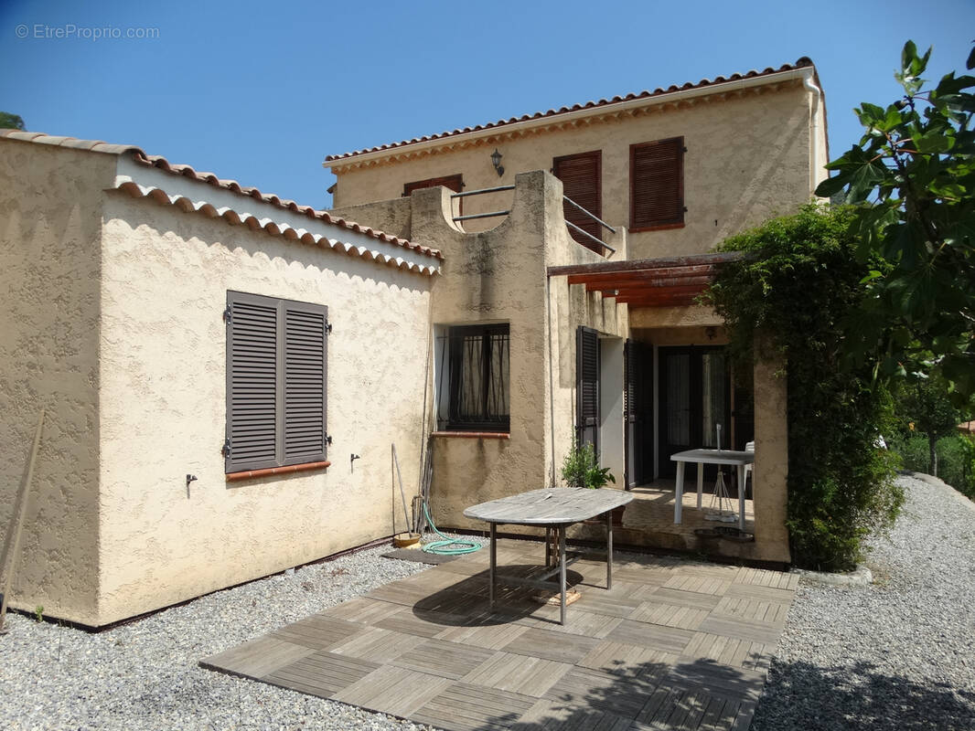 Maison à BONSON