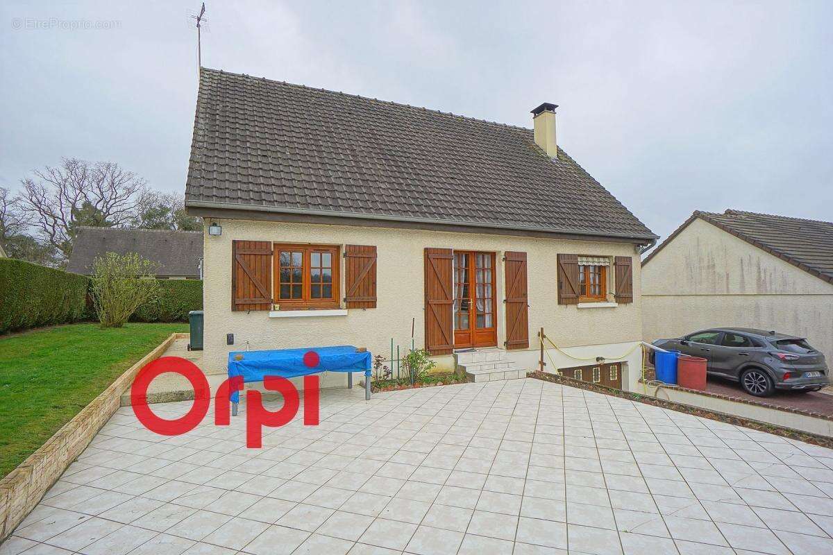 Maison à BRIONNE