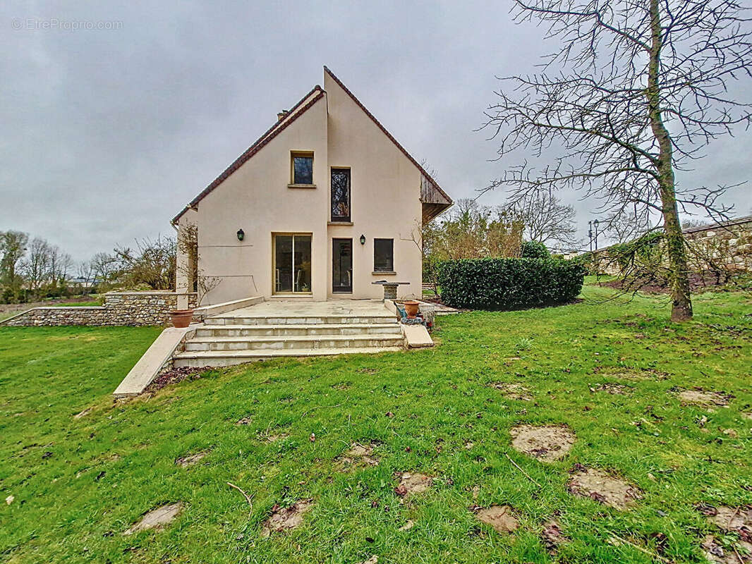 Maison à MAGNY-EN-VEXIN