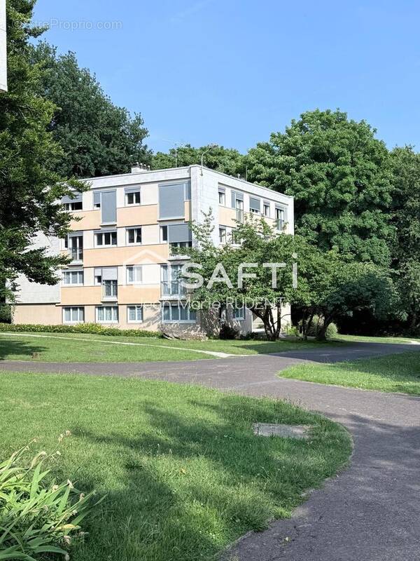 Photo 1 - Appartement à VILLIERS-SUR-ORGE