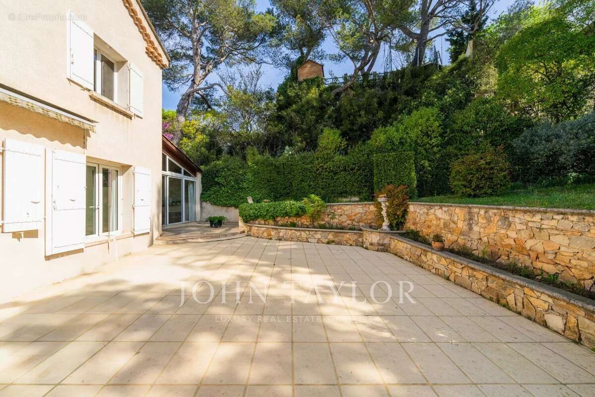 Maison à AIX-EN-PROVENCE