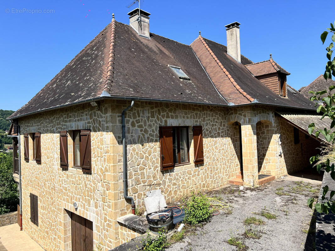 Maison à ALTILLAC