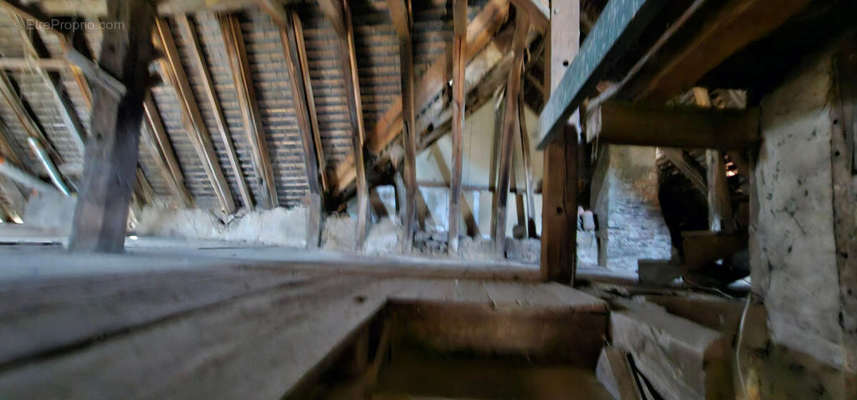 Maison à LUBERSAC