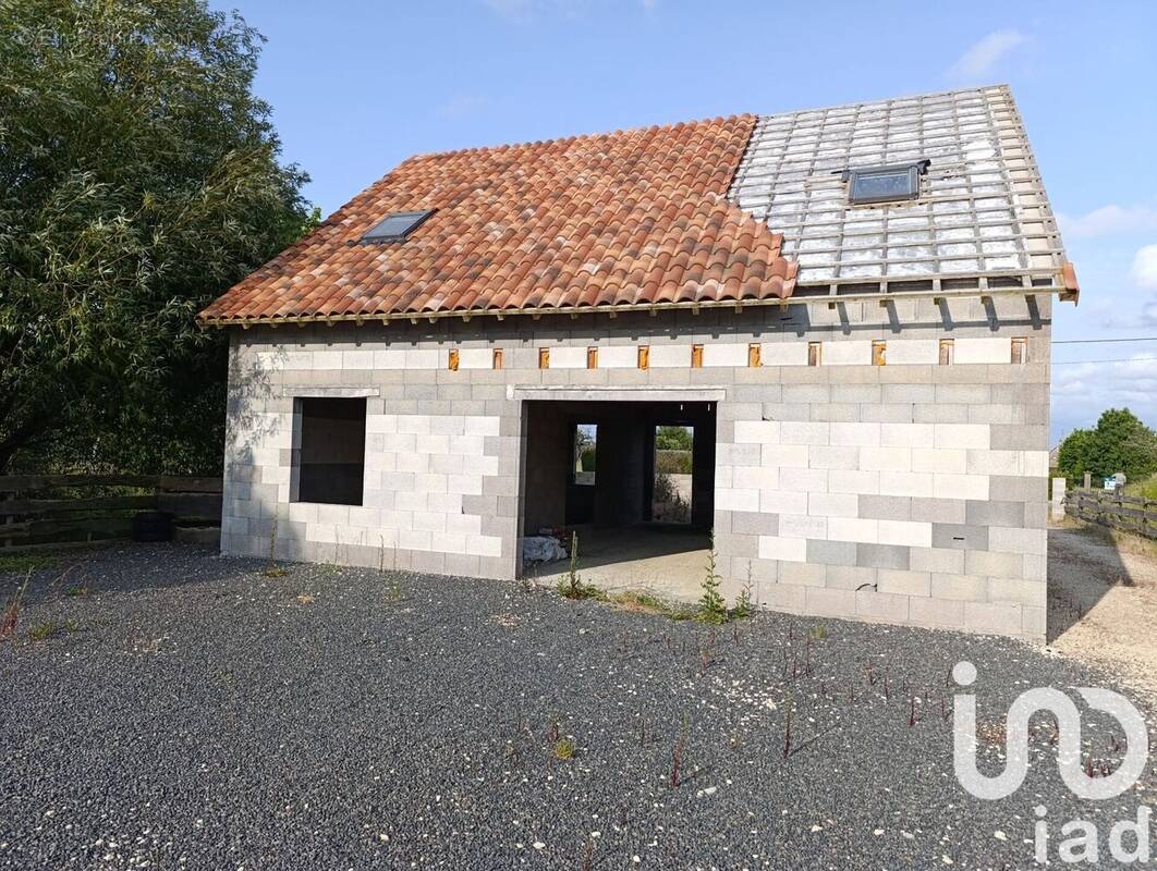 Photo 1 - Maison à LUCAY-LE-MALE