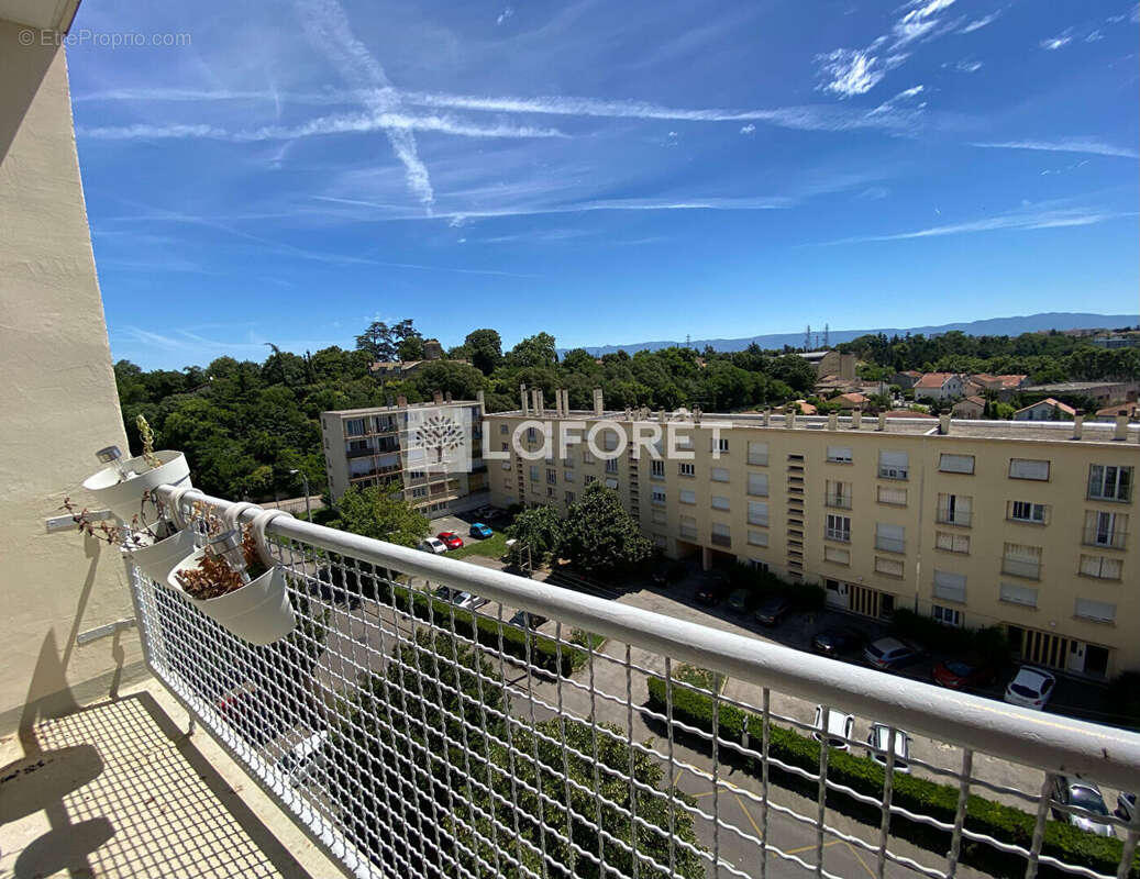 Appartement à BOURG-LES-VALENCE
