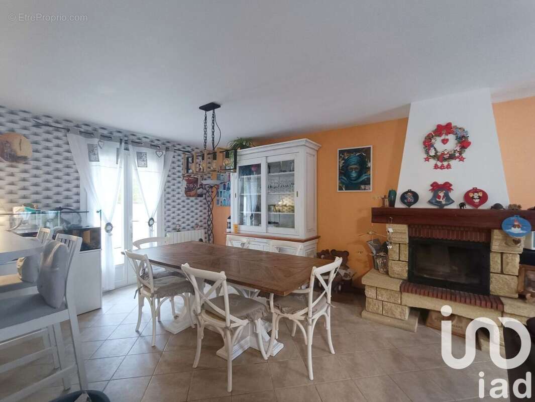 Photo 5 - Maison à CIVIERES
