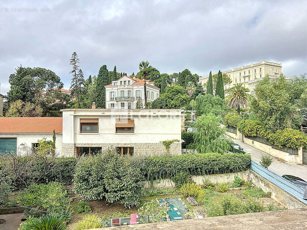 Appartement à HYERES
